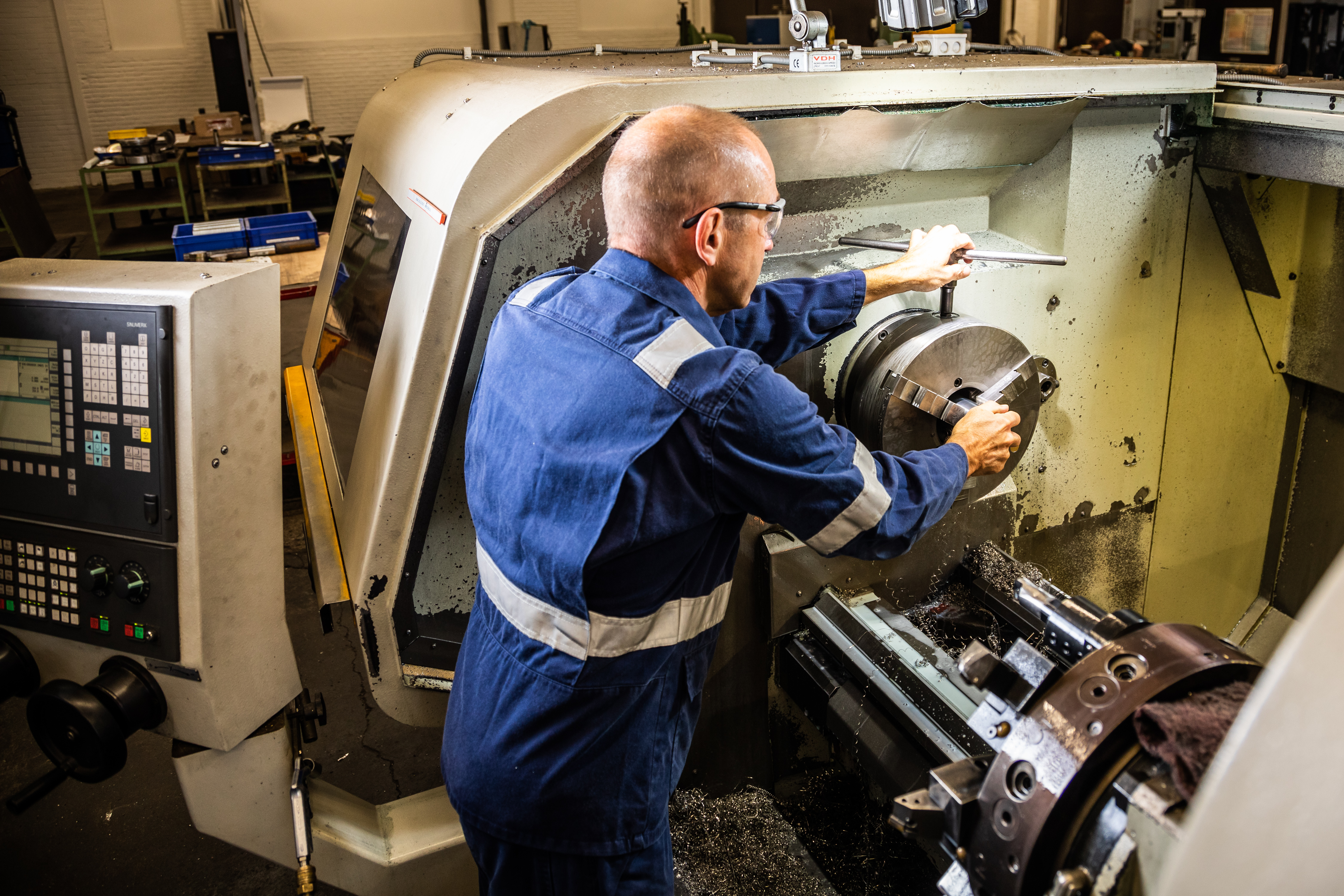 CNC turning new style