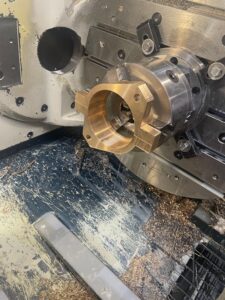 Bewerking van RVS-huis op CNC-draaibank met aangedreven gereedschap